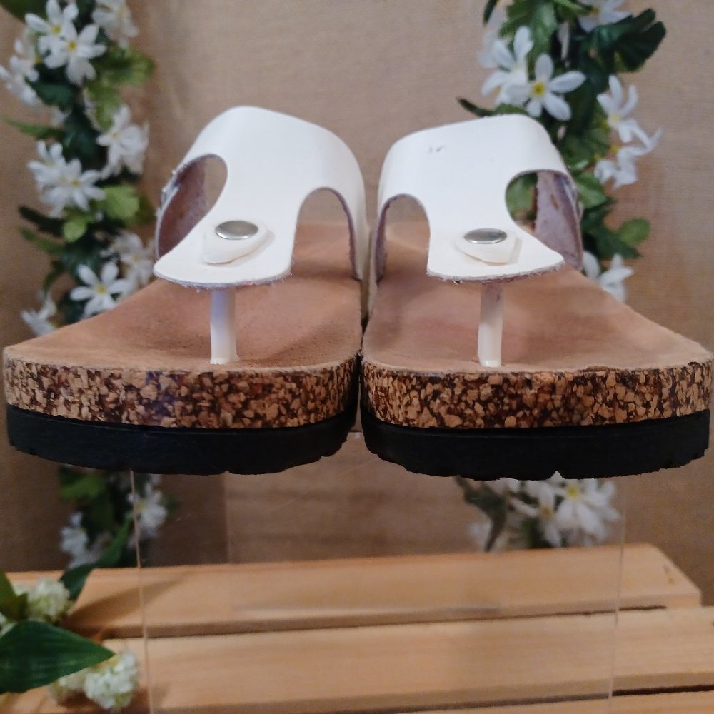 🌼Wanted Cork Wedge Thong Sandal🌼 - Picture 5 of 16